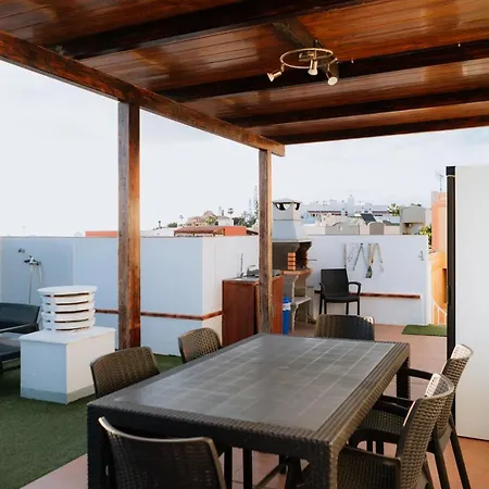 Hostel Vibes Surfhouse Costa Adeje (Tenerife)