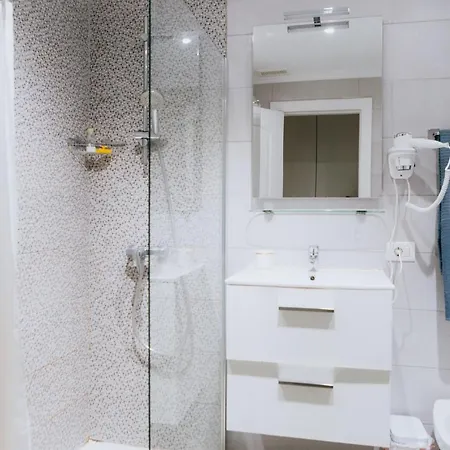 Hostel Vibes Surfhouse Costa Adeje (Tenerife)