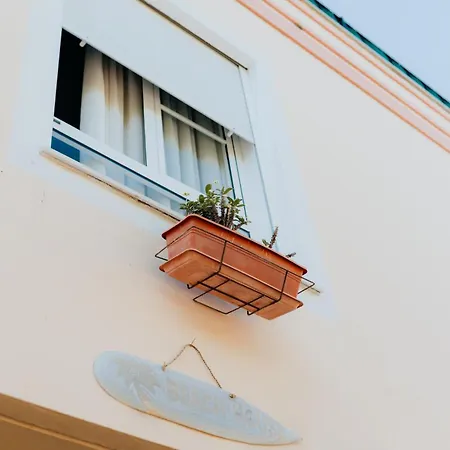 Hostel Vibes Surfhouse *